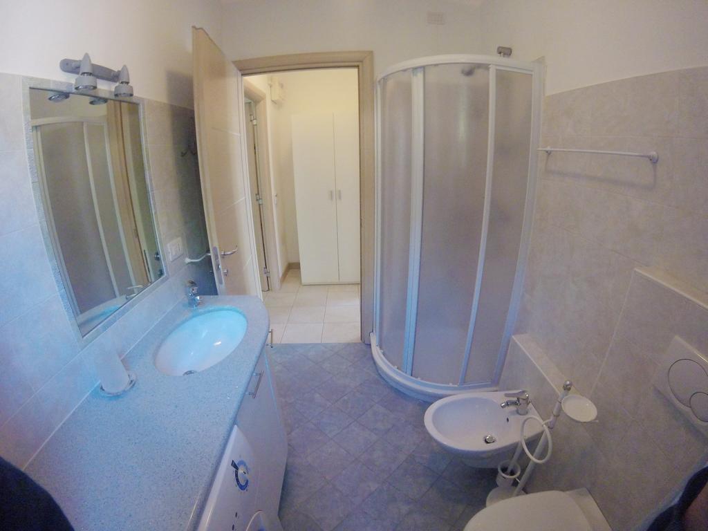 Residence White Beach Lierna Ngoại thất bức ảnh